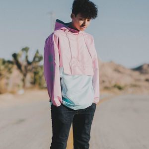 Meet your Posher, Max